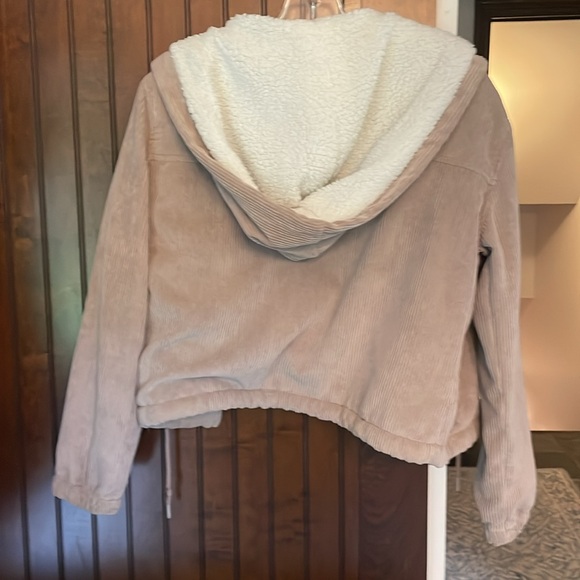 Jacket - Picture 5 of 8